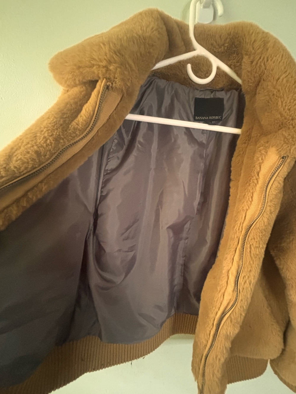 Banana Republic Faux Fur Bomber Jacket Camel SZ Medium petite - Picture 10 of 12